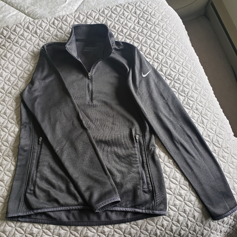 Nike golf sweatshirt